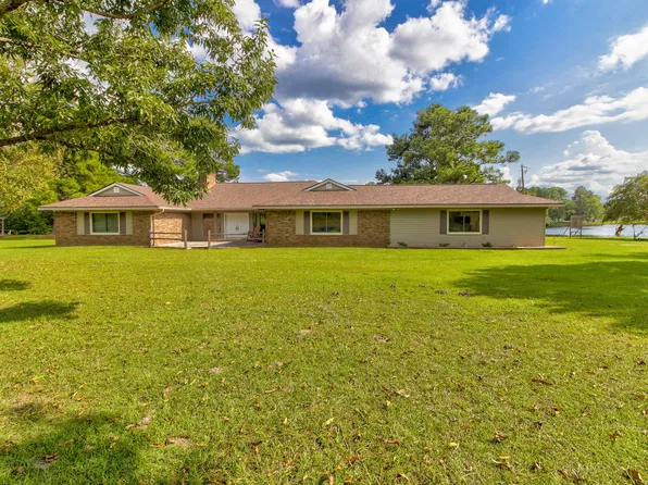 206 Lakeshore Rd, Guyton, GA 31312