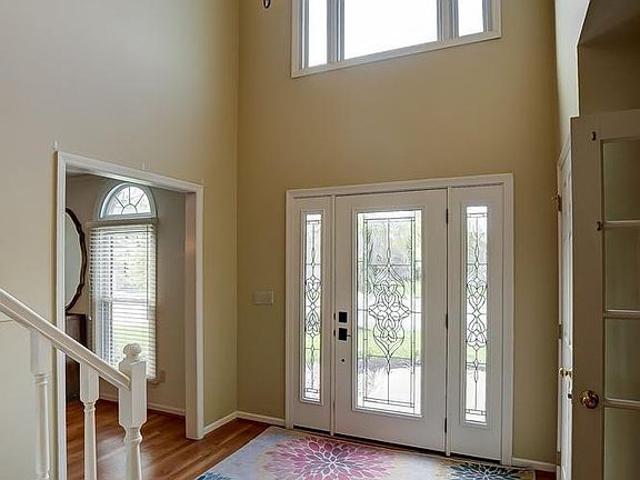 3rd image of 200 Belmont Ct