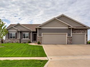 701 NE 55th St, Ankeny, IA 50021