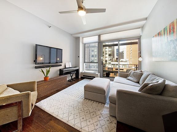 3rd image of 2626 Jackson Ave APT 605