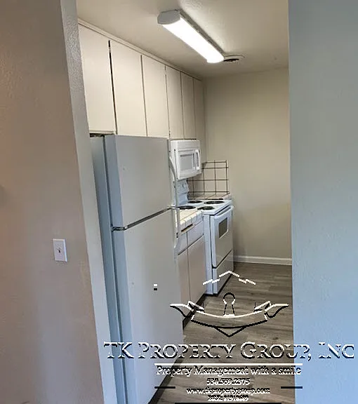 108 Ophir St #F — Photo 2