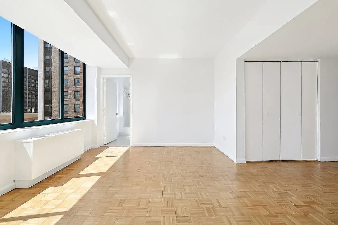 200 West 60th Street — Photo 1
