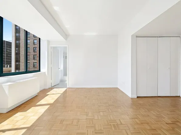 200 W 60th St, New York, NY