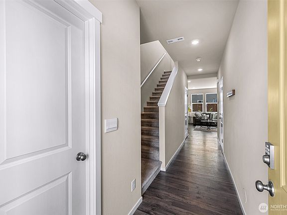 4th image of 2920 Roundup Drive