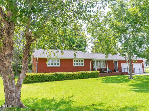 612 Shore Drive, Swansboro, NC 28584