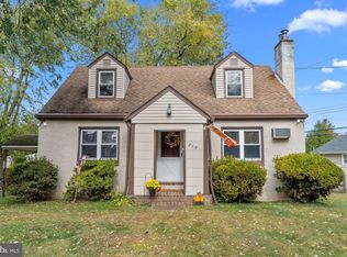 210 Castello Ave, Hatboro, PA