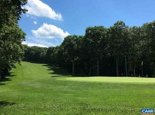 1025 Blue Ridge Dr, Roseland, VA 22967