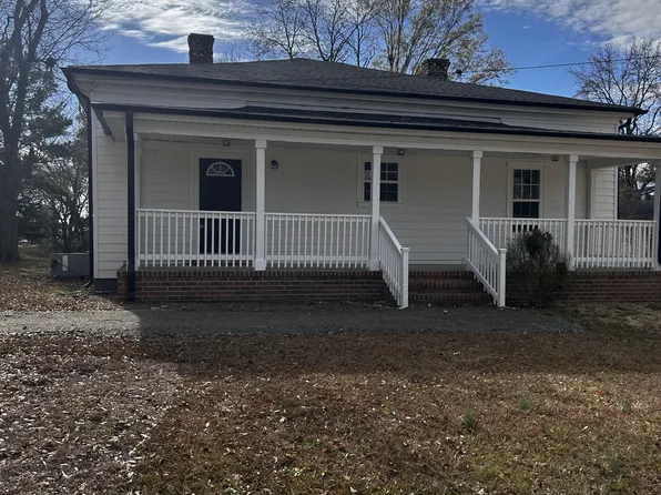 304 E Green St, Macclesfield, NC