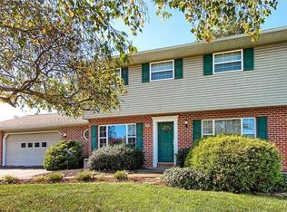 6565 Osage Ln, Bethlehem, PA 18017
