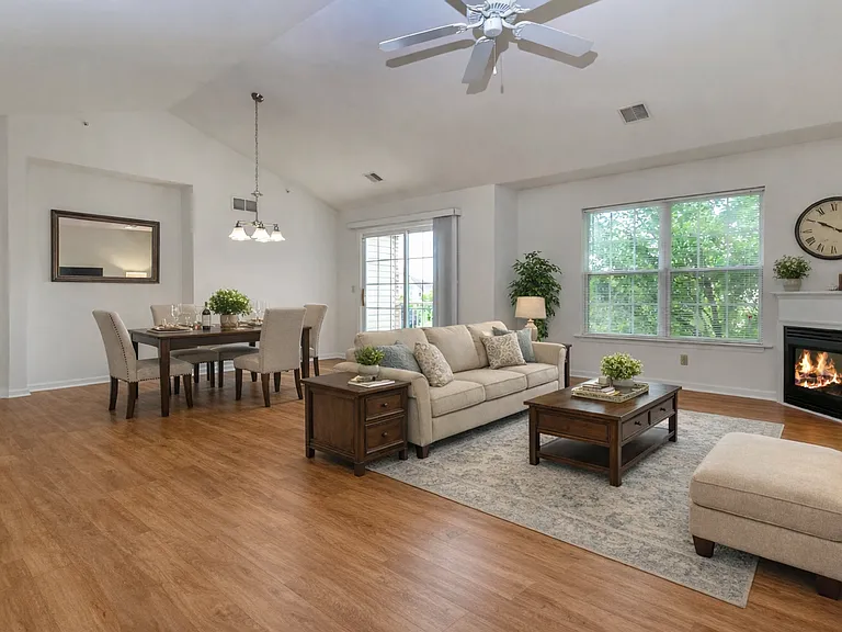Spring Creek Apartments — Photo 154