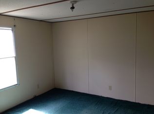 32 Leaf Ln, Clinton, NC 28328