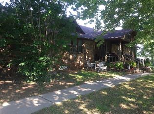 6001 Earl Dr, Shawnee, OK 74804