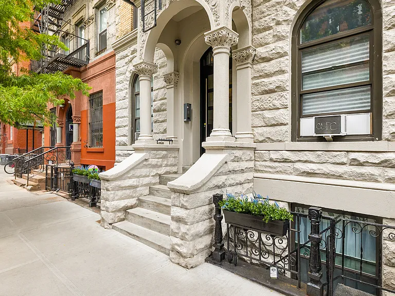 61 E 7th St #1GAR — Photo 8