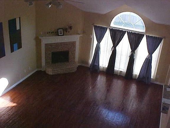 4th image of 552 Buffalo Creek Dr