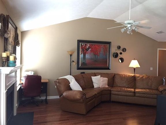 4th image of 3623 Indian Creek Blvd