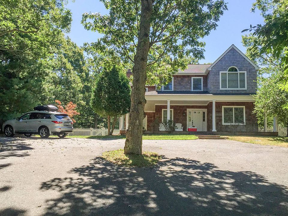 1st image of 6 Settlers Landing Ln