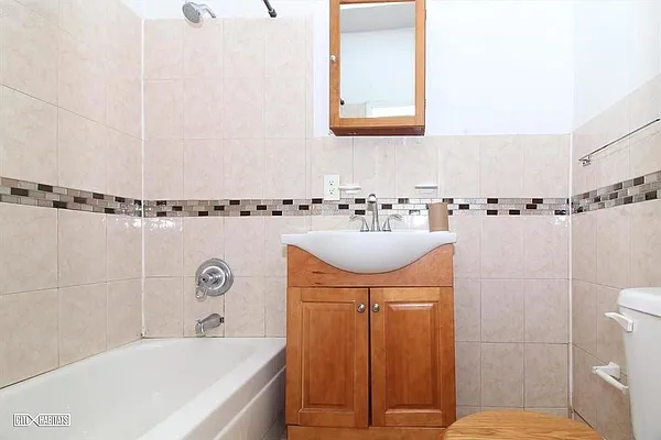 Rented by Corcoran | media 14