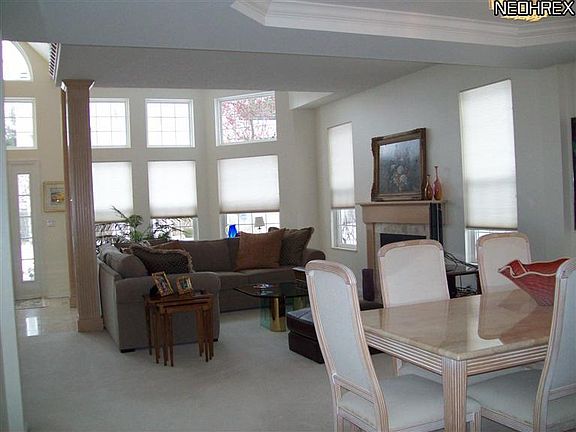 3rd image of 70 W Stonebrooke Dr #9