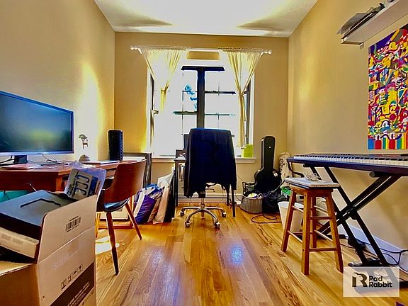 4th image of 564 Sterling Pl #2BB
