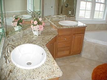 4th image of 1440 Devon Dr