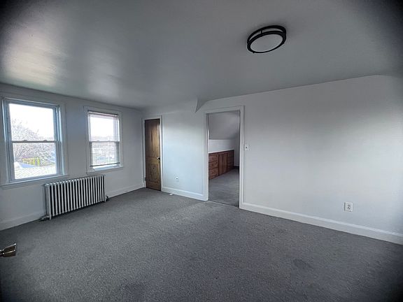 3rd image of 1809 Nichols Ave #2