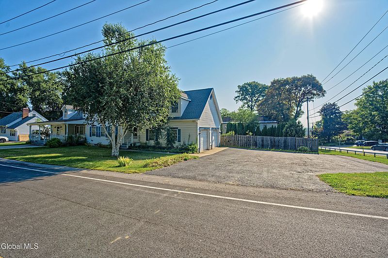 3rd image of 109 Schermerhorn Road