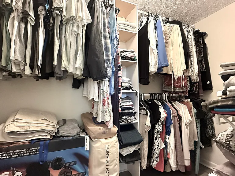 2925 SW 22nd Ave #203 — Photo 9