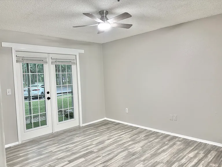 11810 Skylake Pl — Photo 20
