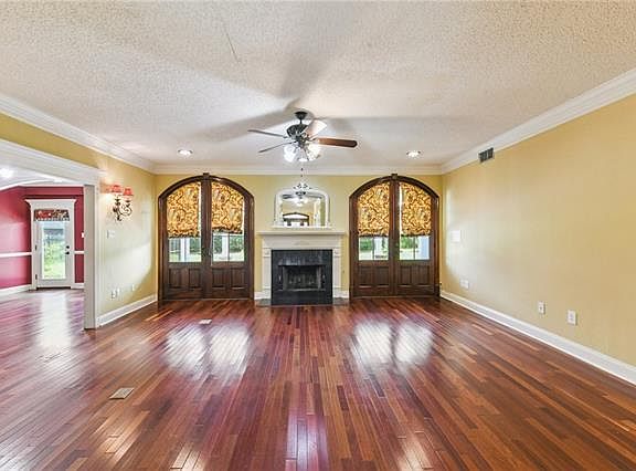 5th image of 34 Madewood Dr