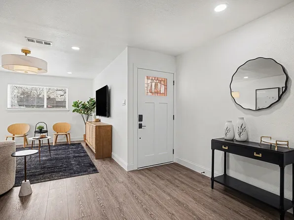 716 E Pecan St #722, Hurst, TX 76053