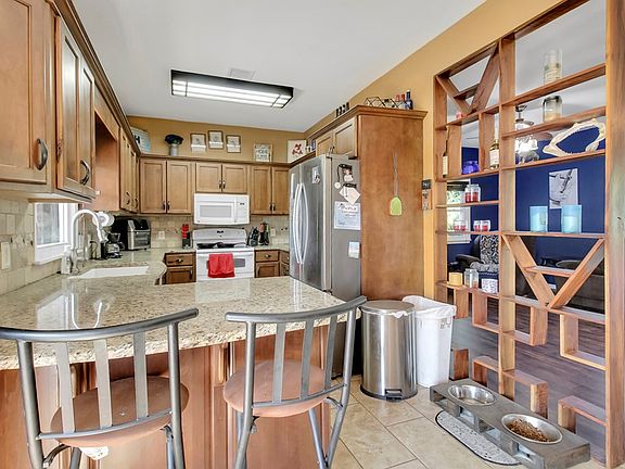 4271 Stack Rd 4271 County Road 5700, Cherryvale, KS 67335 | MLS #47165 | Zillow