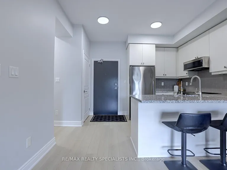 3170 Erin Mills Pkwy #122 — Photo 6