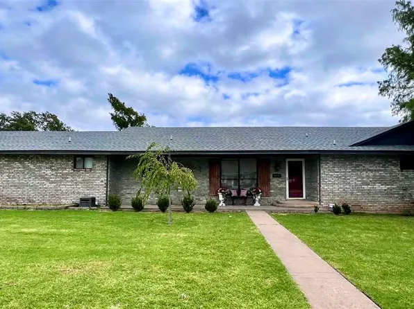 1808 Kori Ave, Blackwell, OK 74631