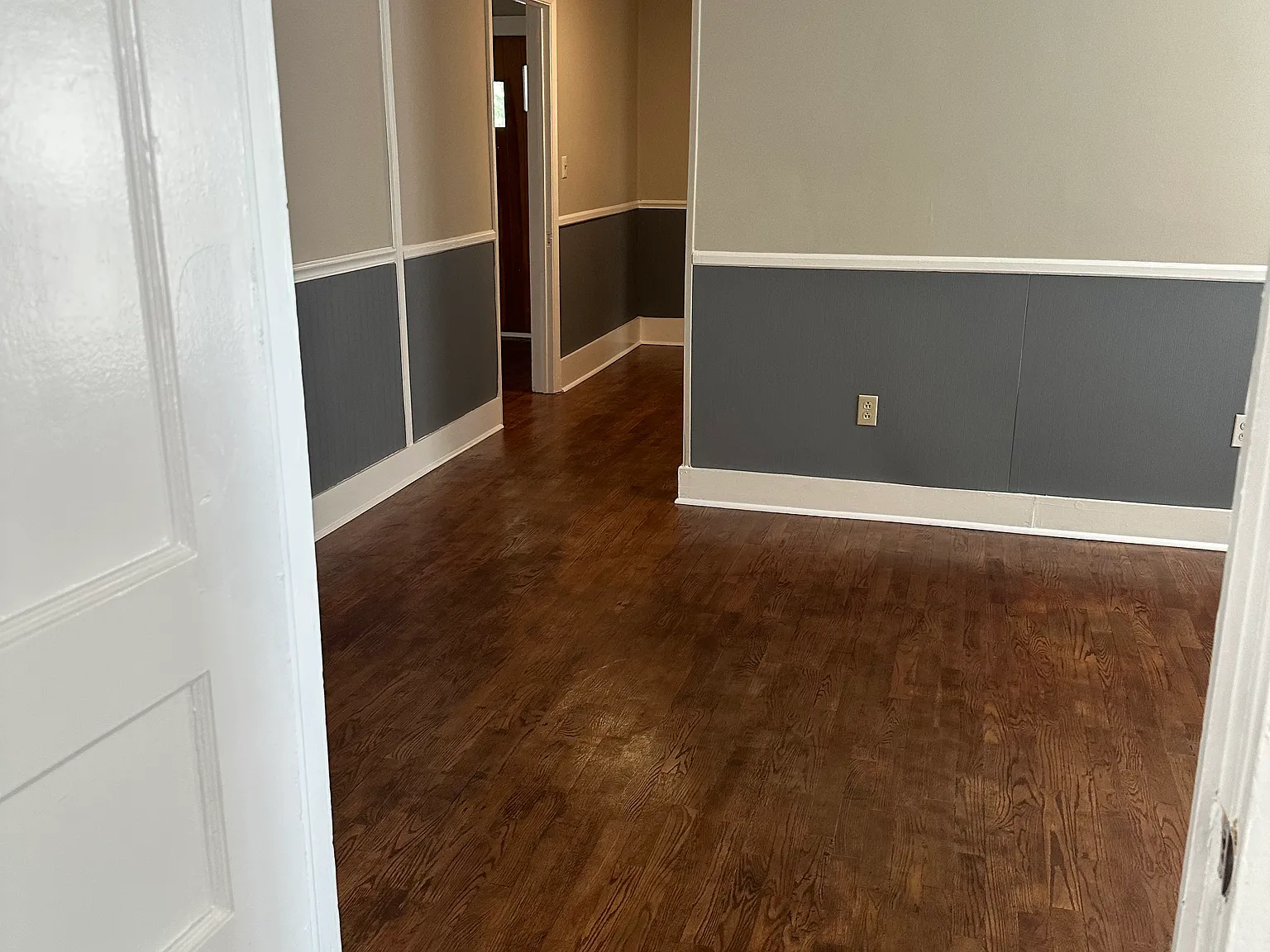 3 bed, $1,200 — Photo 2