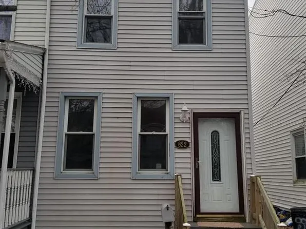 822 Market St, Gloucester City, NJ 08030