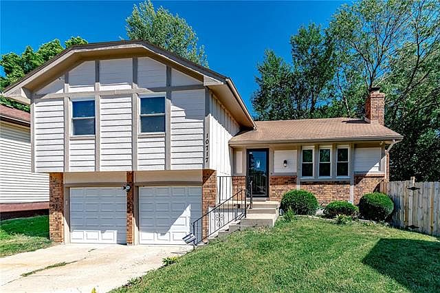 1st image of 10717 McKinley Ct