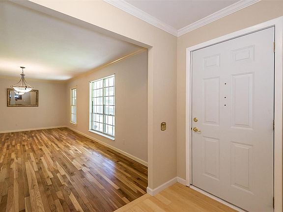 2nd image of 303 Morewood Dr