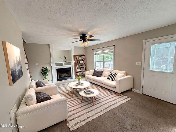 2nd image of 4565 Canasta Ct
