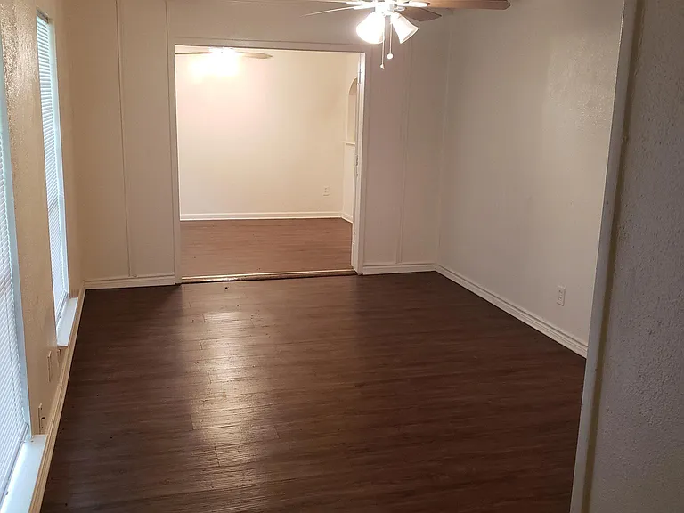 145 Tulip Dr — Photo 13