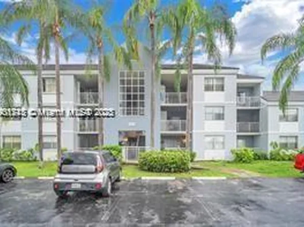 8670 SW 212th St APT 108, Cutler Bay, FL 33189