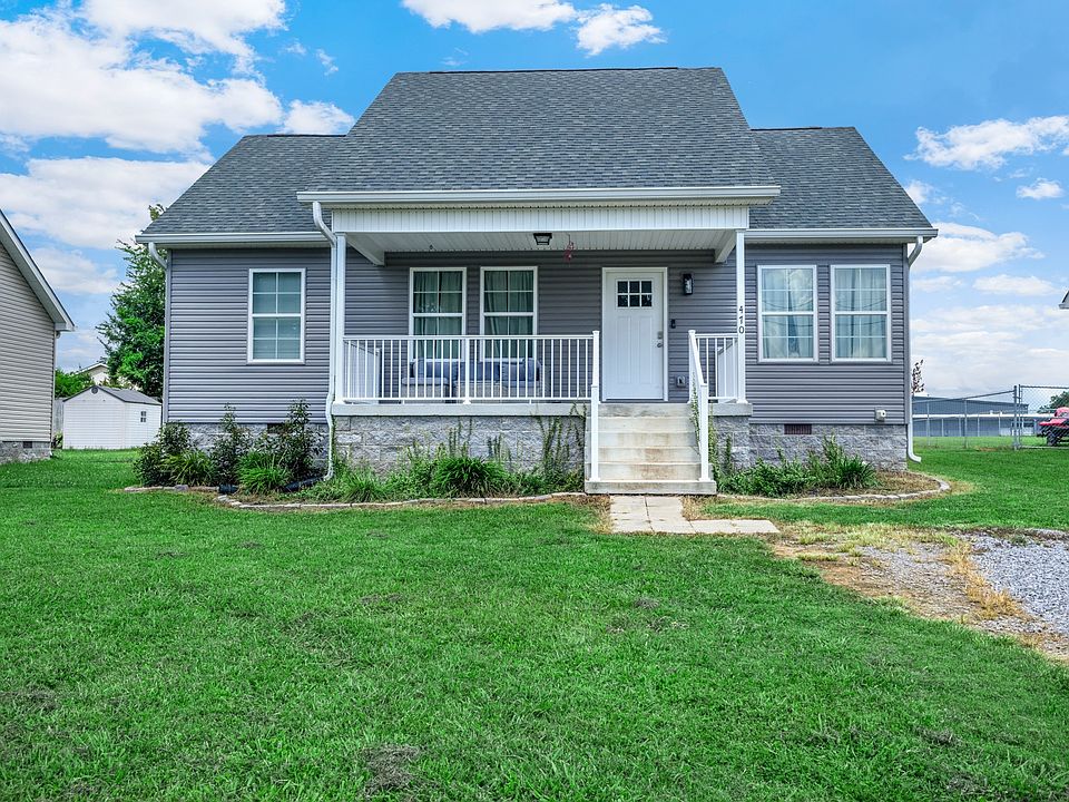 1st image of 470 Meadowbrook Dr