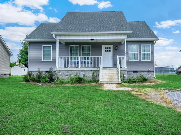 470 Meadowbrook Dr, McMinnville, TN 37110