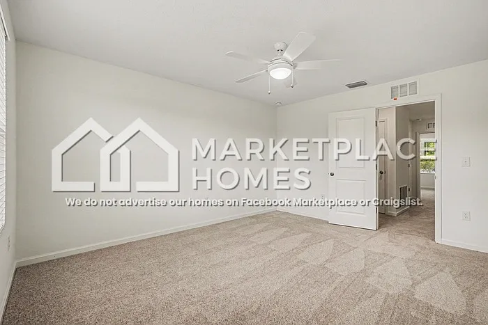 11898 Sylvia St — Photo 16