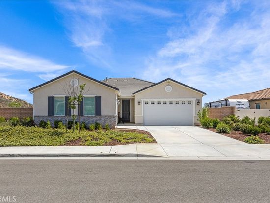24909 Miners View Ln, Moreno Valley, CA 92557
