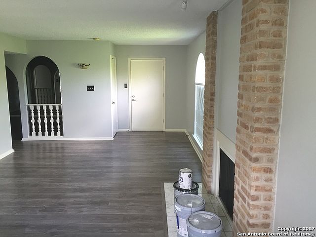 1st image of 8915 Datapoint Dr APT 40C