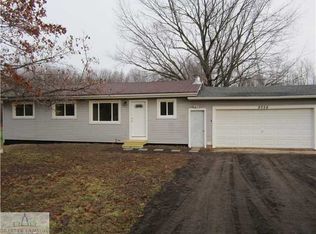 8554 Moon Lake Dr, Laingsburg, MI 48848