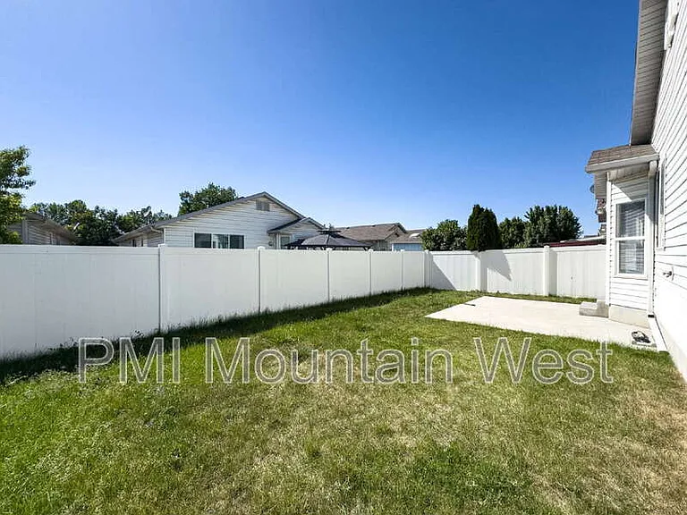 243 N Caleb Dr — Photo 26