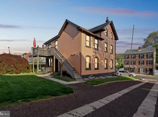 814 E Hector St, Conshohocken, PA 19428