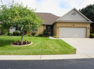 1900 Fairway Glen Ln, Saint Clair, MI 48079