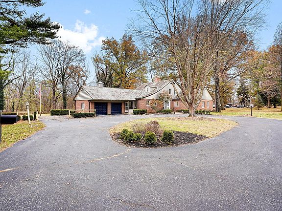 4th image of 950 Fairway Blvd